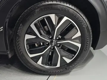 2022 Kia EV6 с пробегом 36 344 км
