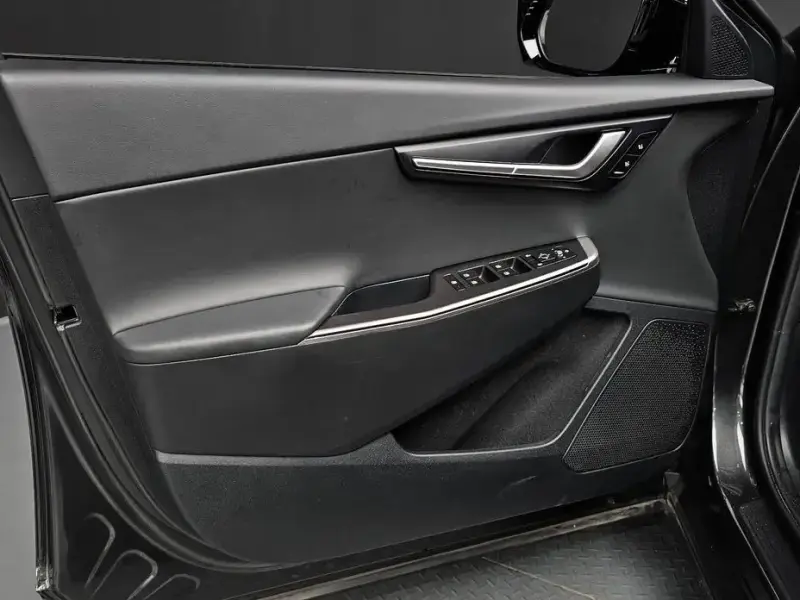 2022 Kia EV6 с пробегом 36 344 км