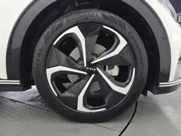 2022 Kia EV6 с пробегом 91 567 км