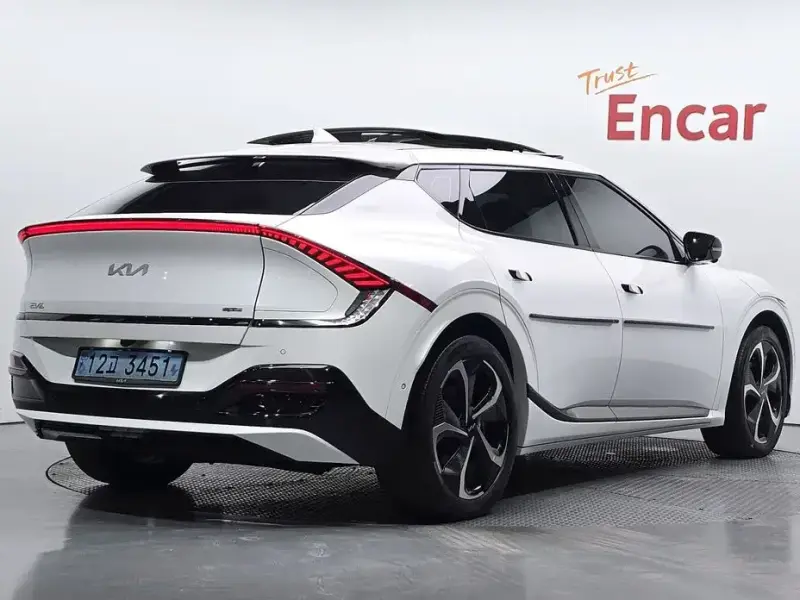 2023 Kia EV6 с пробегом 94 920 км