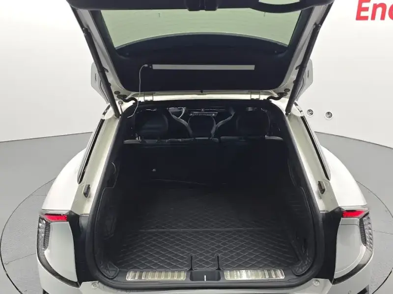 2023 Kia EV6 с пробегом 94 920 км