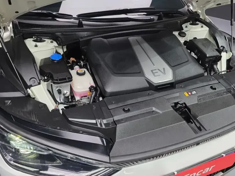 2022 Kia EV6 с пробегом 80 319 км