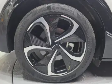2022 Kia EV6 с пробегом 80 319 км