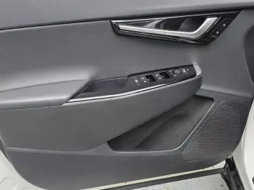 2022 Kia EV6 с пробегом 80 319 км