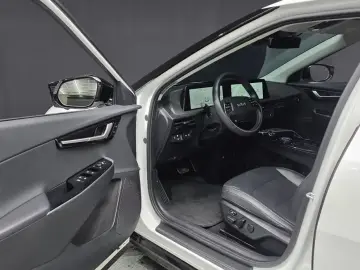 2022 Kia EV6 с пробегом 80 319 км