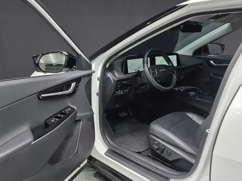 2022 Kia EV6 с пробегом 80 319 км