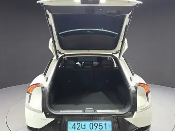 2022 Kia EV6 с пробегом 80 319 км