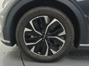 2023 Kia EV6 с пробегом 96 674 км
