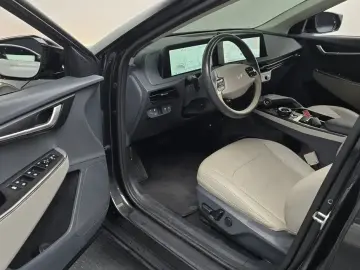 2023 Kia EV6 с пробегом 96 674 км