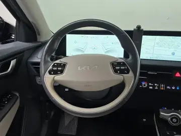 2023 Kia EV6 с пробегом 96 674 км