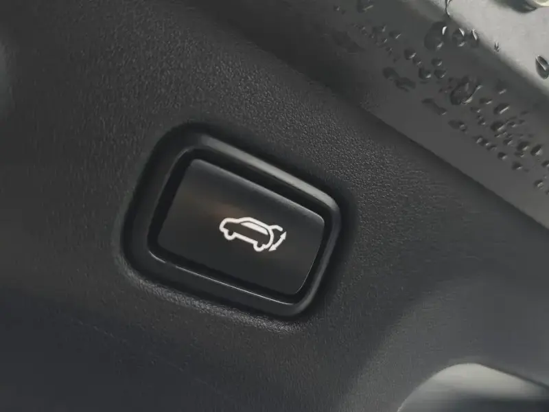 2023 Kia EV6 с пробегом 96 674 км
