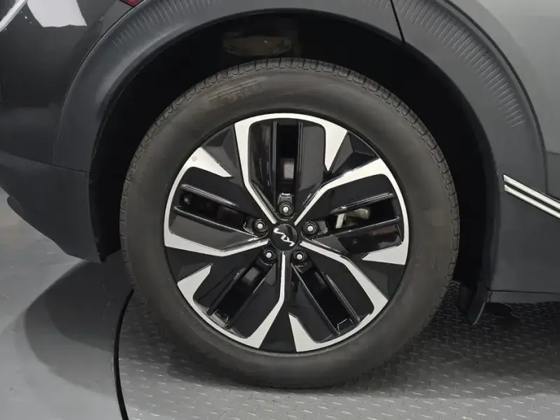 2023 Kia EV6 с пробегом 96 674 км