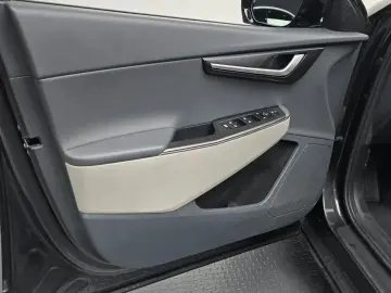 2023 Kia EV6 с пробегом 96 674 км