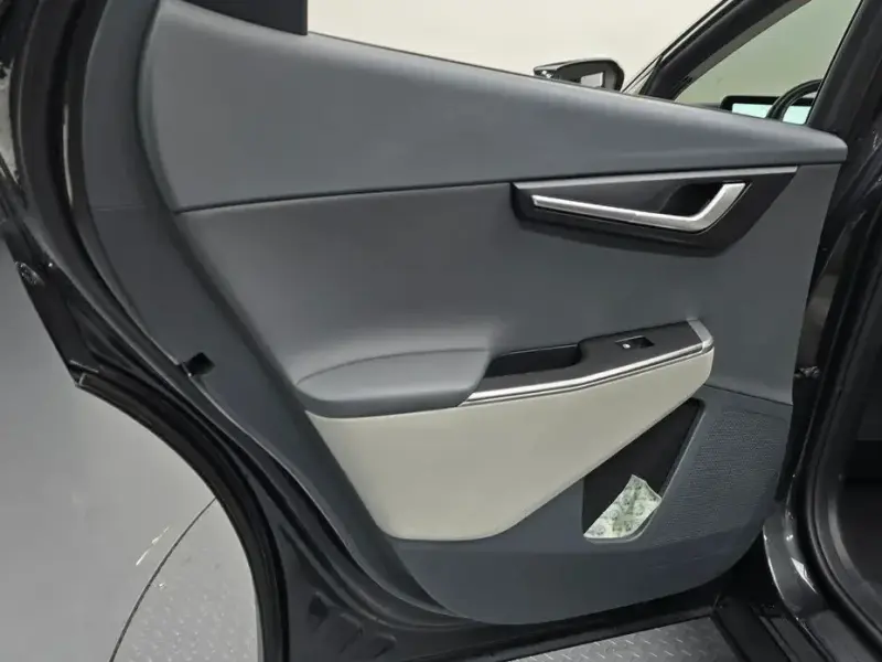 2023 Kia EV6 с пробегом 96 674 км