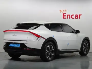 2024 Kia EV6 с пробегом 35 706 км