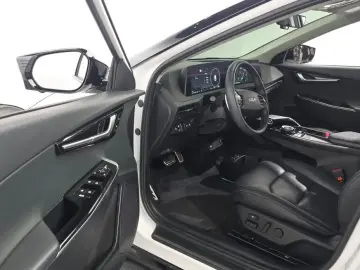 2024 Kia EV6 с пробегом 35 706 км