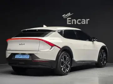 2022 Kia EV6 с пробегом 47 471 км