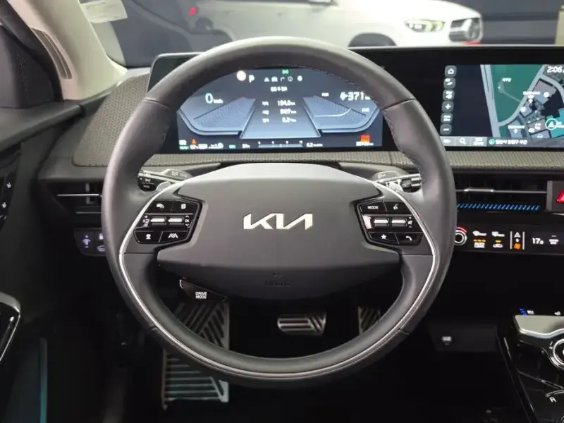 2024 Kia EV6 с пробегом 35 706 км