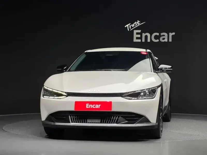 2022 Kia EV6 с пробегом 47 471 км