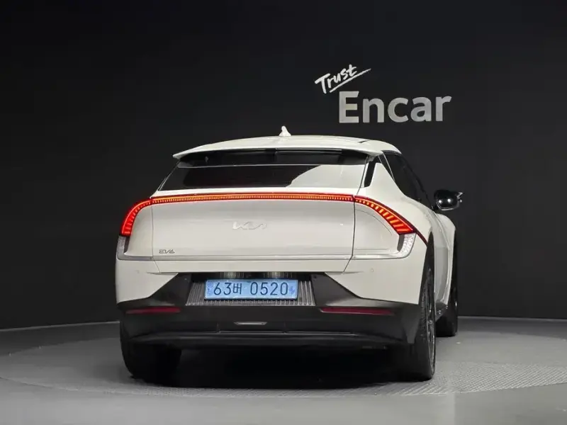 2022 Kia EV6 с пробегом 47 471 км