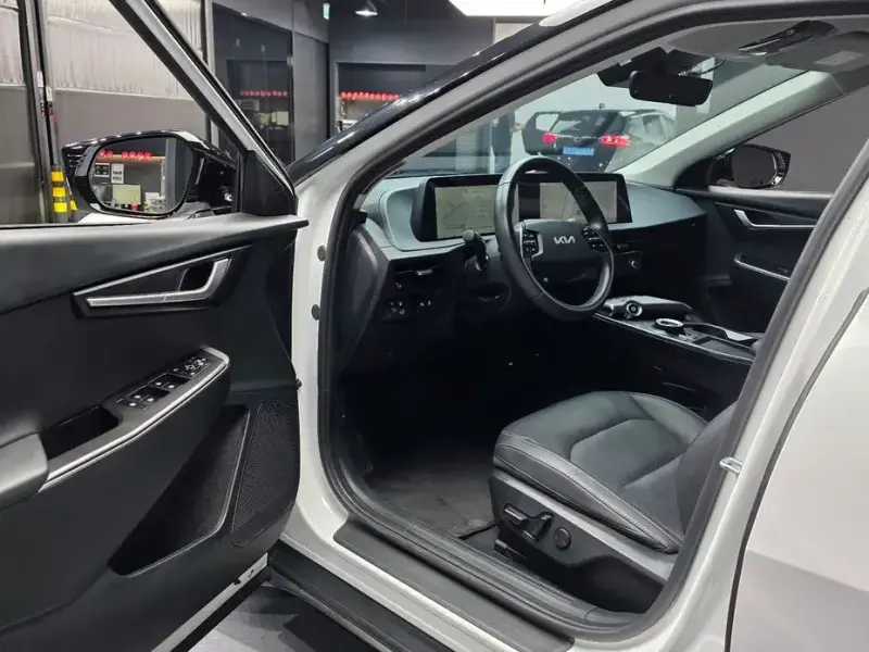 2022 Kia EV6 с пробегом 47 471 км