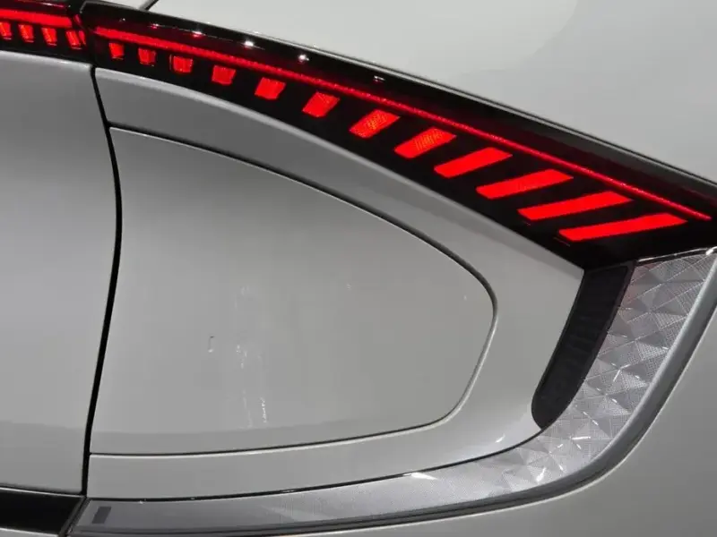 2024 Kia EV6 с пробегом 35 706 км