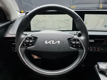 2022 Kia EV6 с пробегом 47 471 км