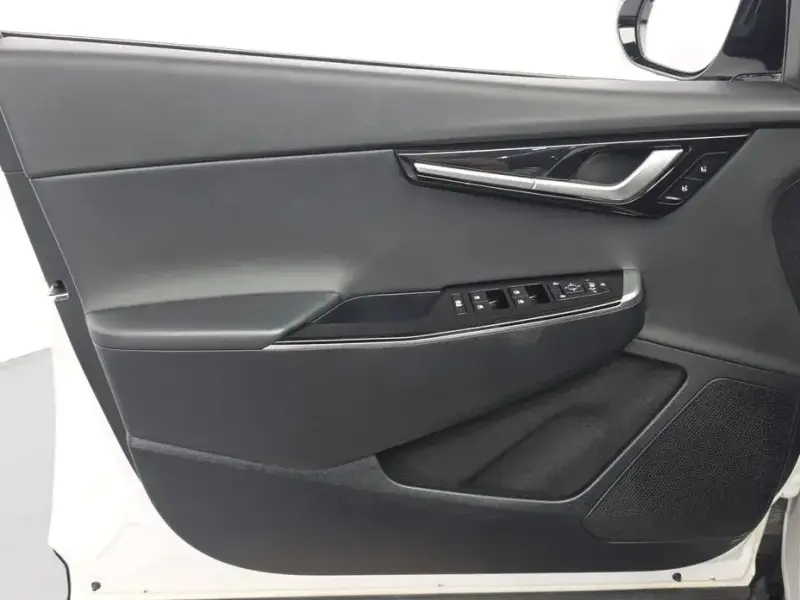 2024 Kia EV6 с пробегом 35 706 км