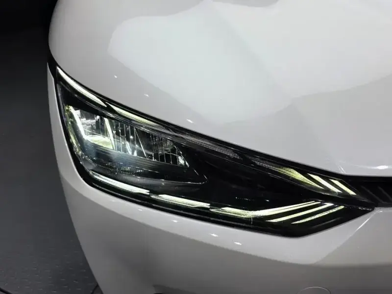 2022 Kia EV6 с пробегом 47 471 км