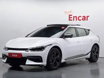 2022 Kia EV6 с пробегом 70 617 км