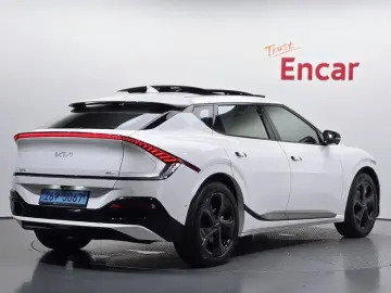 2022 Kia EV6 с пробегом 70 617 км