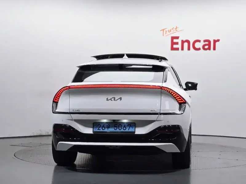 2022 Kia EV6 с пробегом 70 617 км