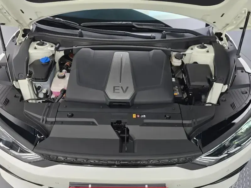 2022 Kia EV6 с пробегом 70 617 км