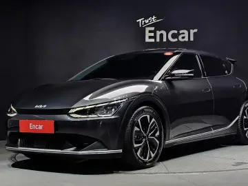 2022 Kia EV6 с пробегом 35 812 км