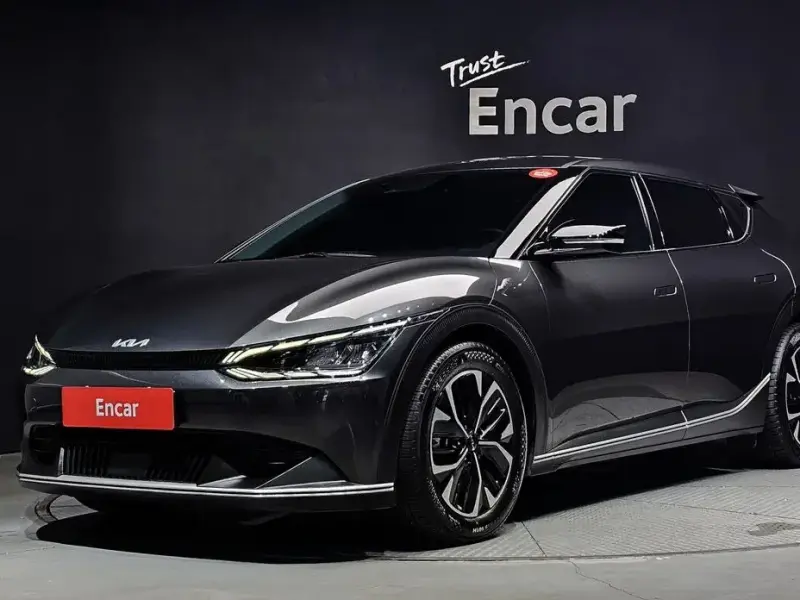 2022 Kia EV6 с пробегом 35 812 км