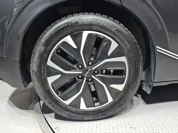 2022 Kia EV6 с пробегом 35 812 км