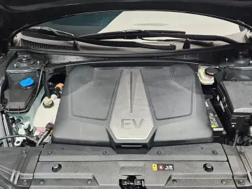 2022 Kia EV6 с пробегом 35 812 км