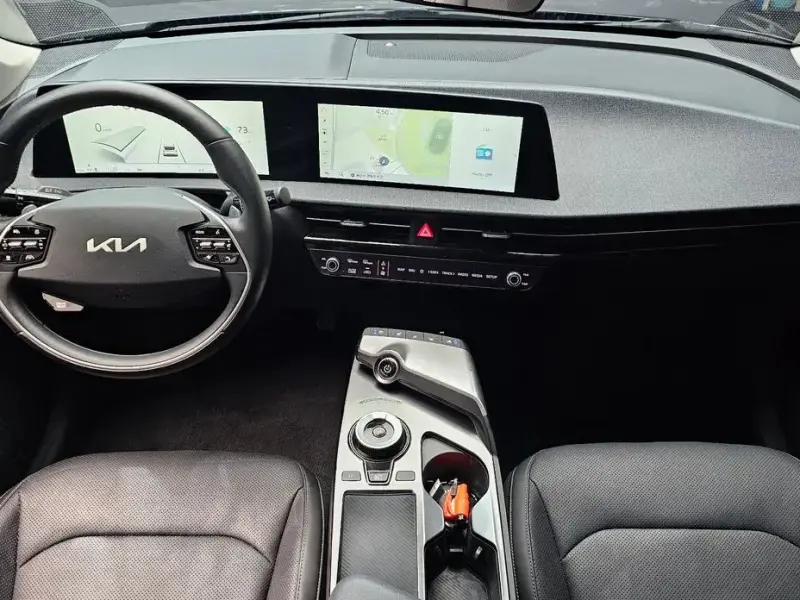 2022 Kia EV6 с пробегом 35 812 км