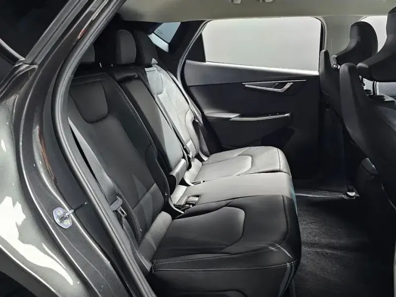 2022 Kia EV6 с пробегом 35 812 км