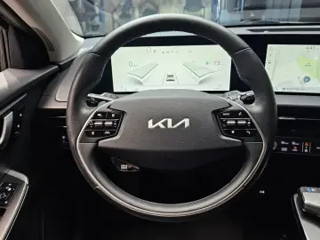 2022 Kia EV6 с пробегом 35 812 км