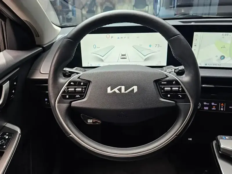 2022 Kia EV6 с пробегом 35 812 км