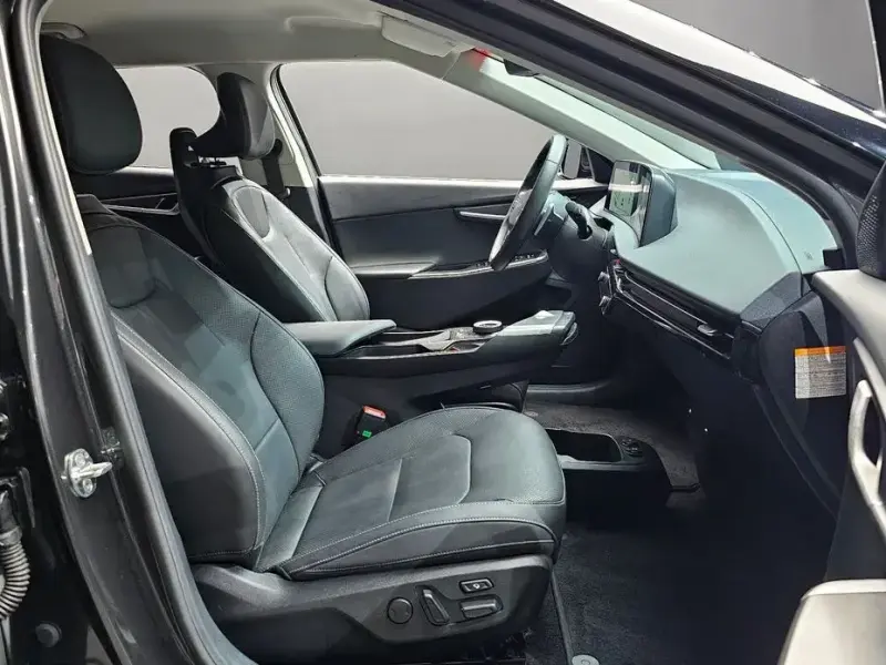 2022 Kia EV6 с пробегом 35 812 км