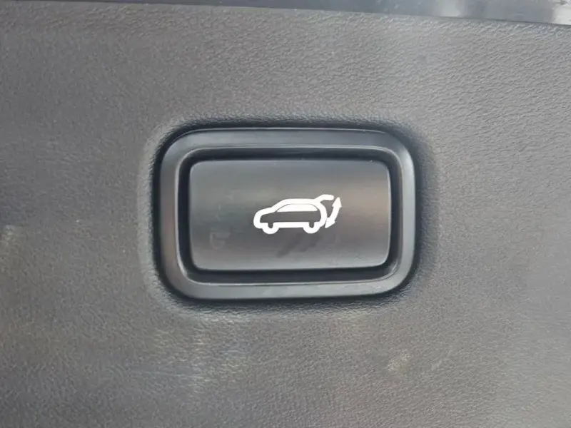 2022 Kia EV6 с пробегом 35 812 км