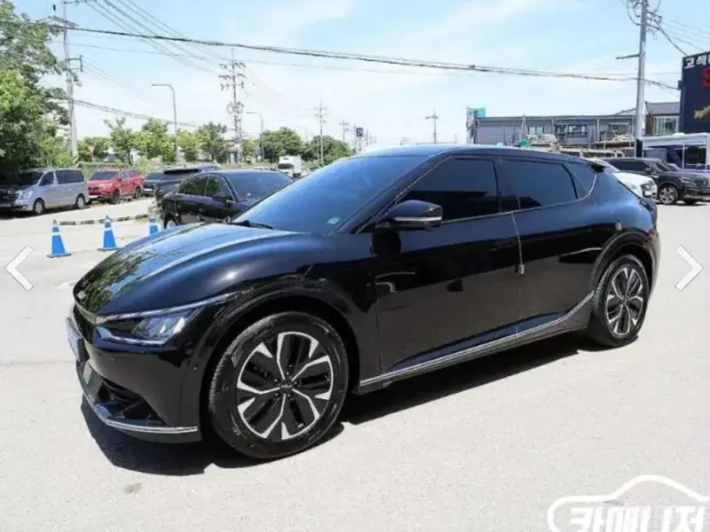 2022 Kia EV6 с пробегом 63 032 км