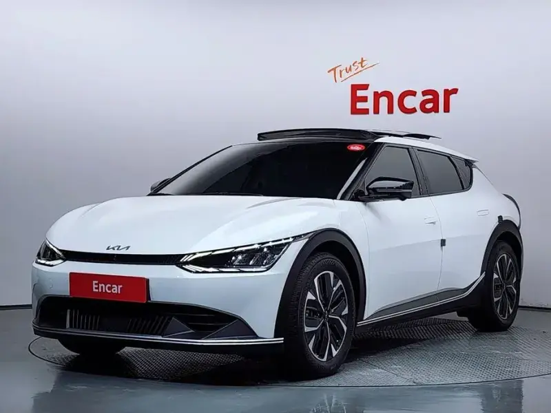 2023 Kia EV6 с пробегом 36 010 км
