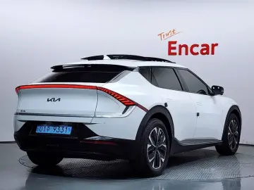 2023 Kia EV6 с пробегом 36 010 км