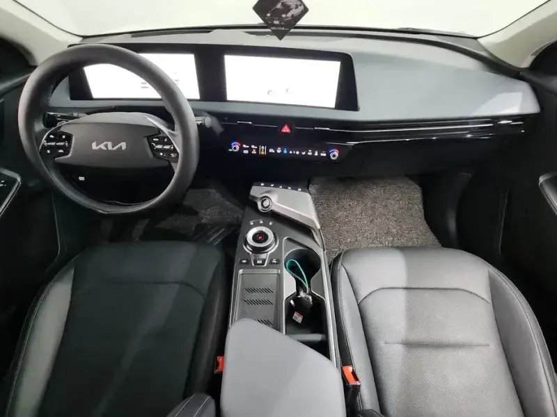2023 Kia EV6 с пробегом 36 010 км