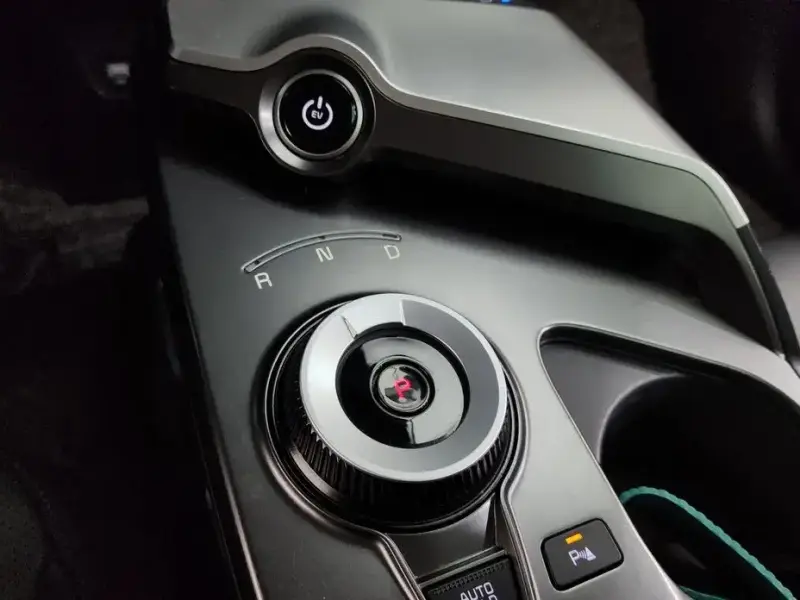 2023 Kia EV6 с пробегом 36 010 км