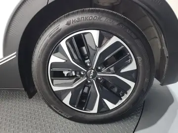 2023 Kia EV6 с пробегом 36 010 км