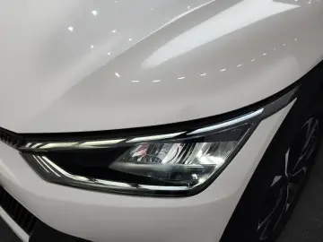 2023 Kia EV6 с пробегом 36 010 км